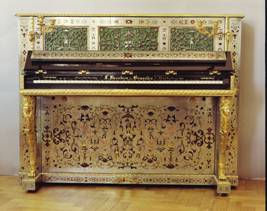 Piano de la reine Marie-Henriette Musée instrumental